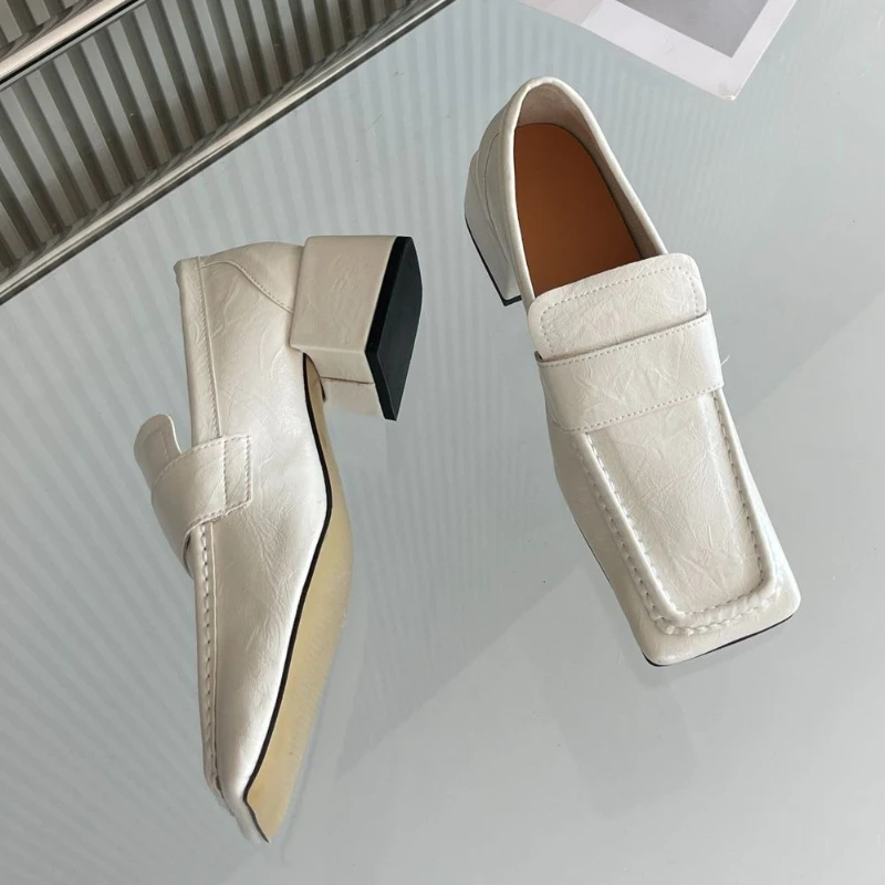 女性用スクエアトゥチャンキーヒールドレスシューズ、ソフトレザ - Leather Work Flats Women のレビューと価格