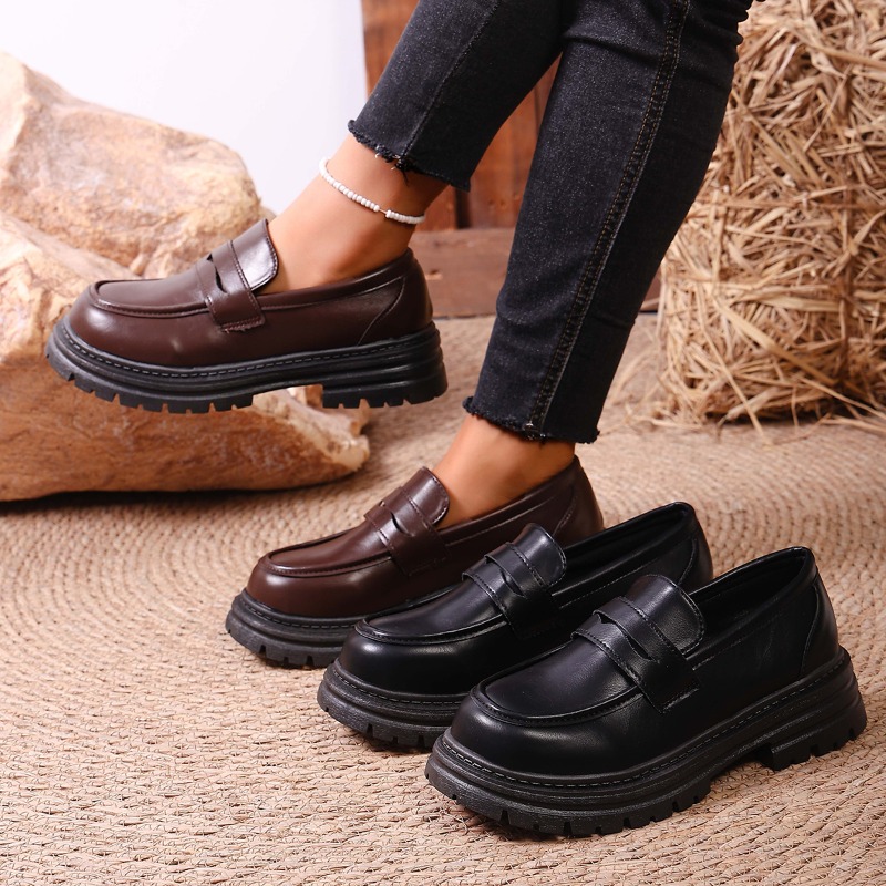 レディース ブラウン レザー ローファー チャンキーソール  - Leather Work Flats Women のレビューと価格