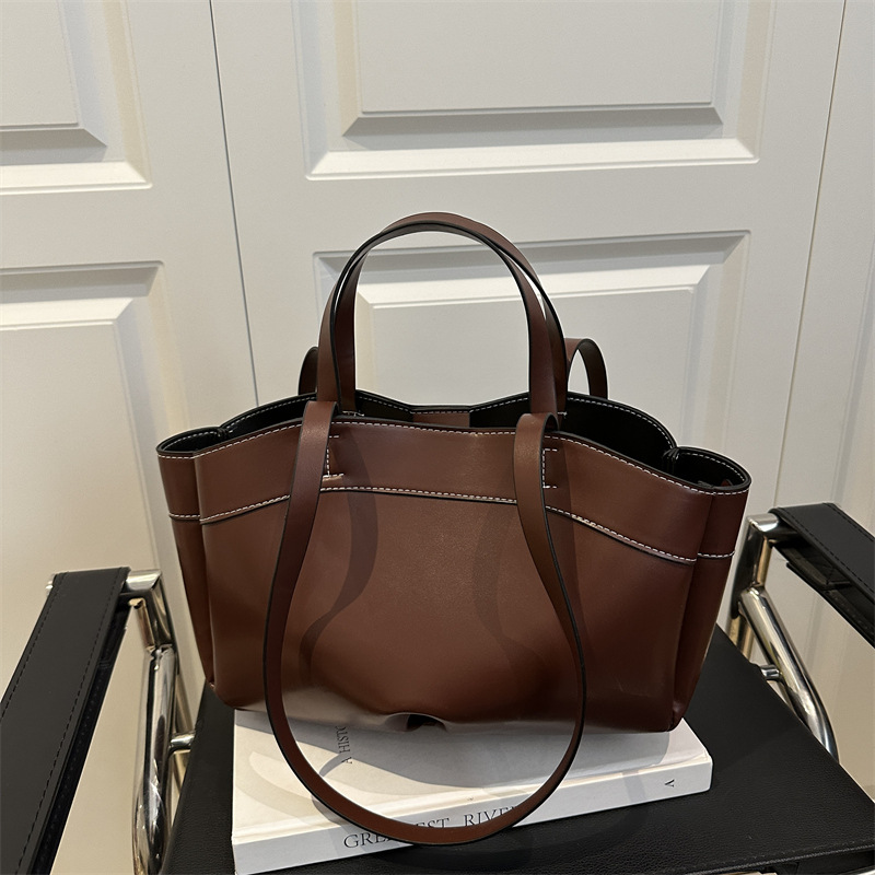 1個入り特別バッグ レディース大容量ファッションジョーカーシ - Leatherwork Rivets のレビューと価格